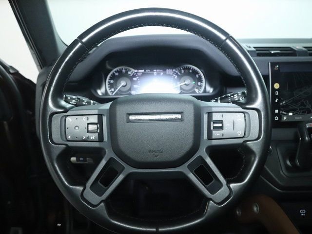 Used 2023 Land Rover Defender 130 X-Dynamic SE AWD/4WD image 22