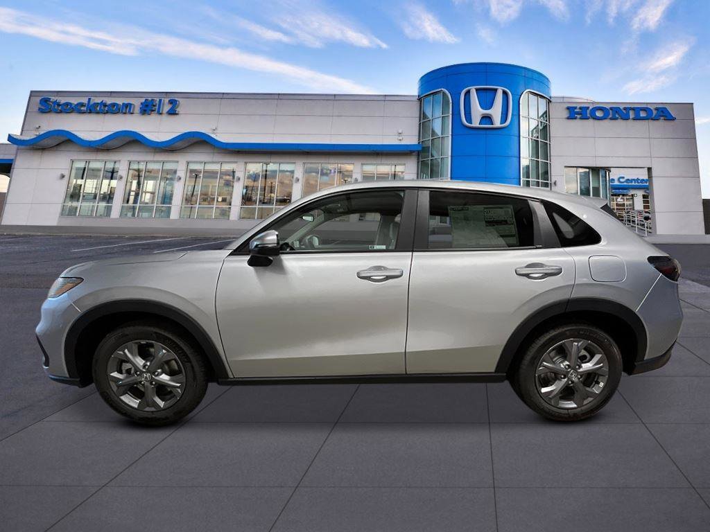New 2026 Honda HR-V LX image 2