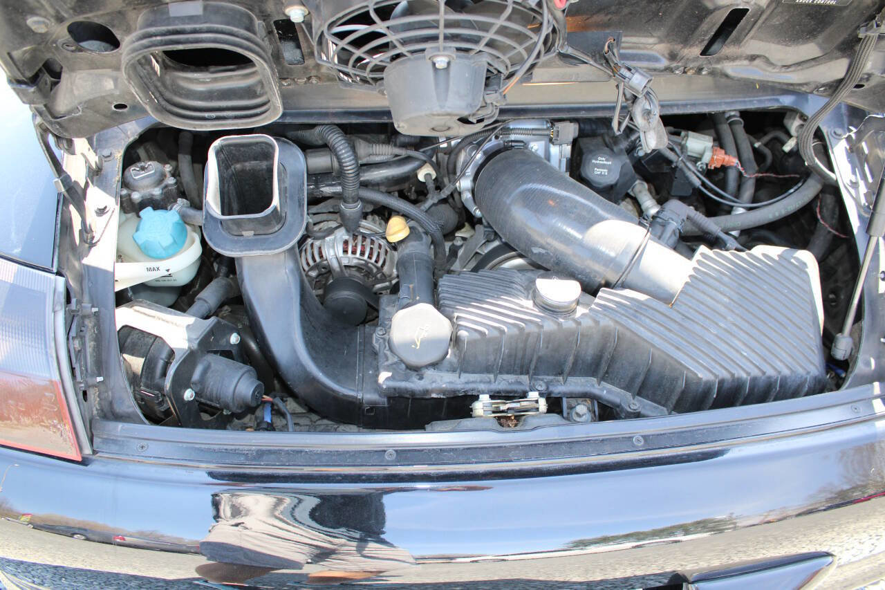 Used 2003 Porsche 911 Carrera 4 image 30