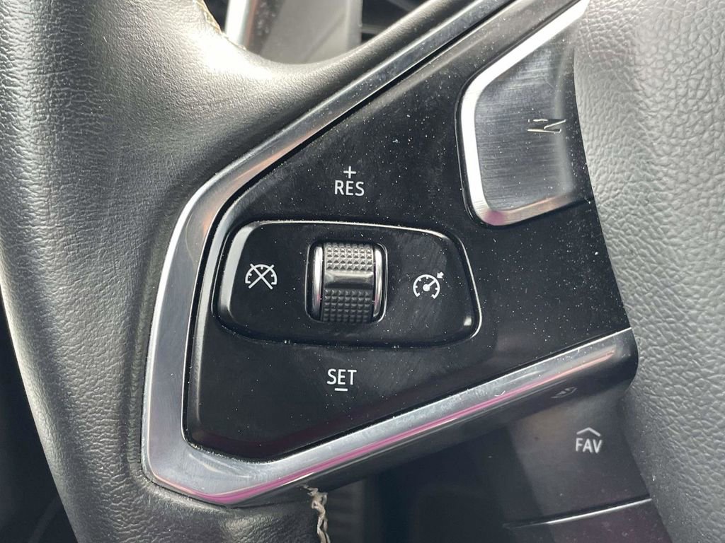 Used 2021 Chevrolet Corvette Stingray Coupe w/ 1LT image 22