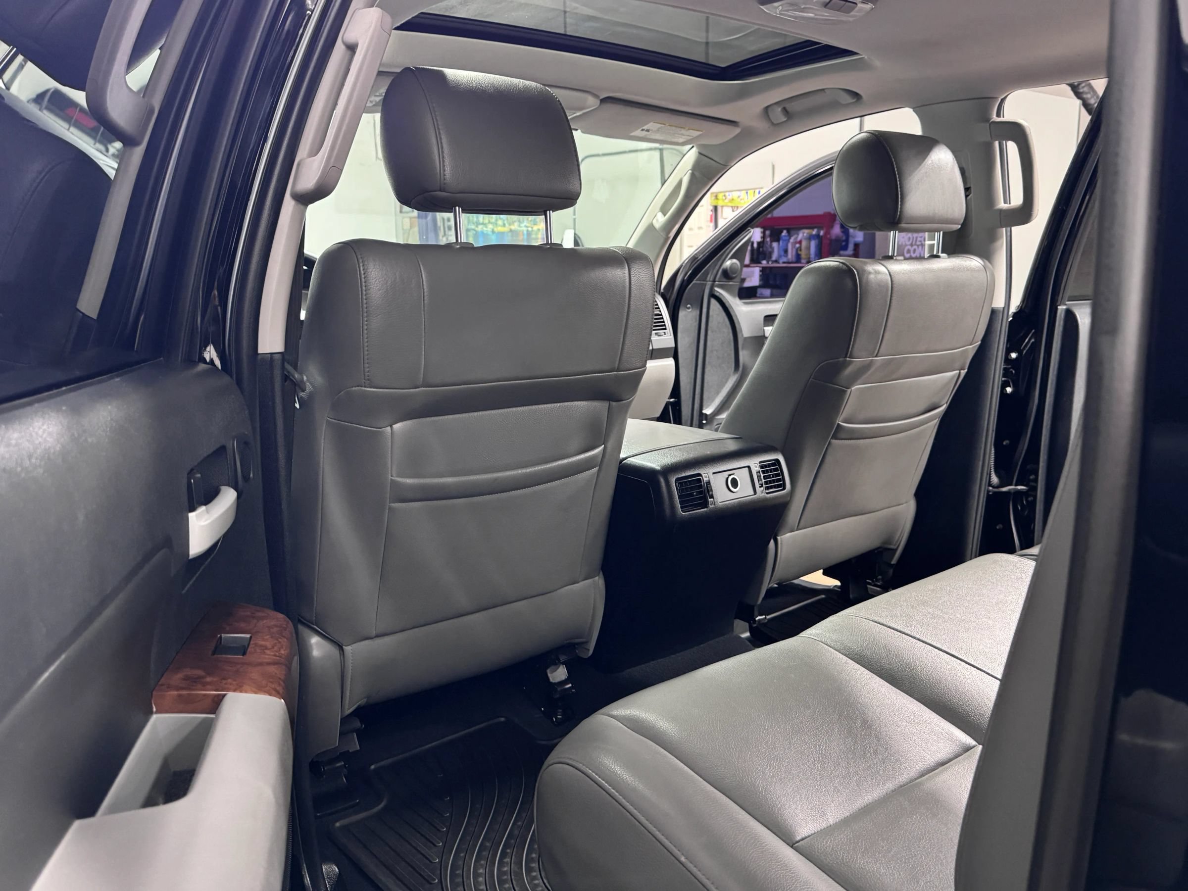 Used 2013 Toyota Tundra Limited w/ Memory Pkg AWD/4WD image 14
