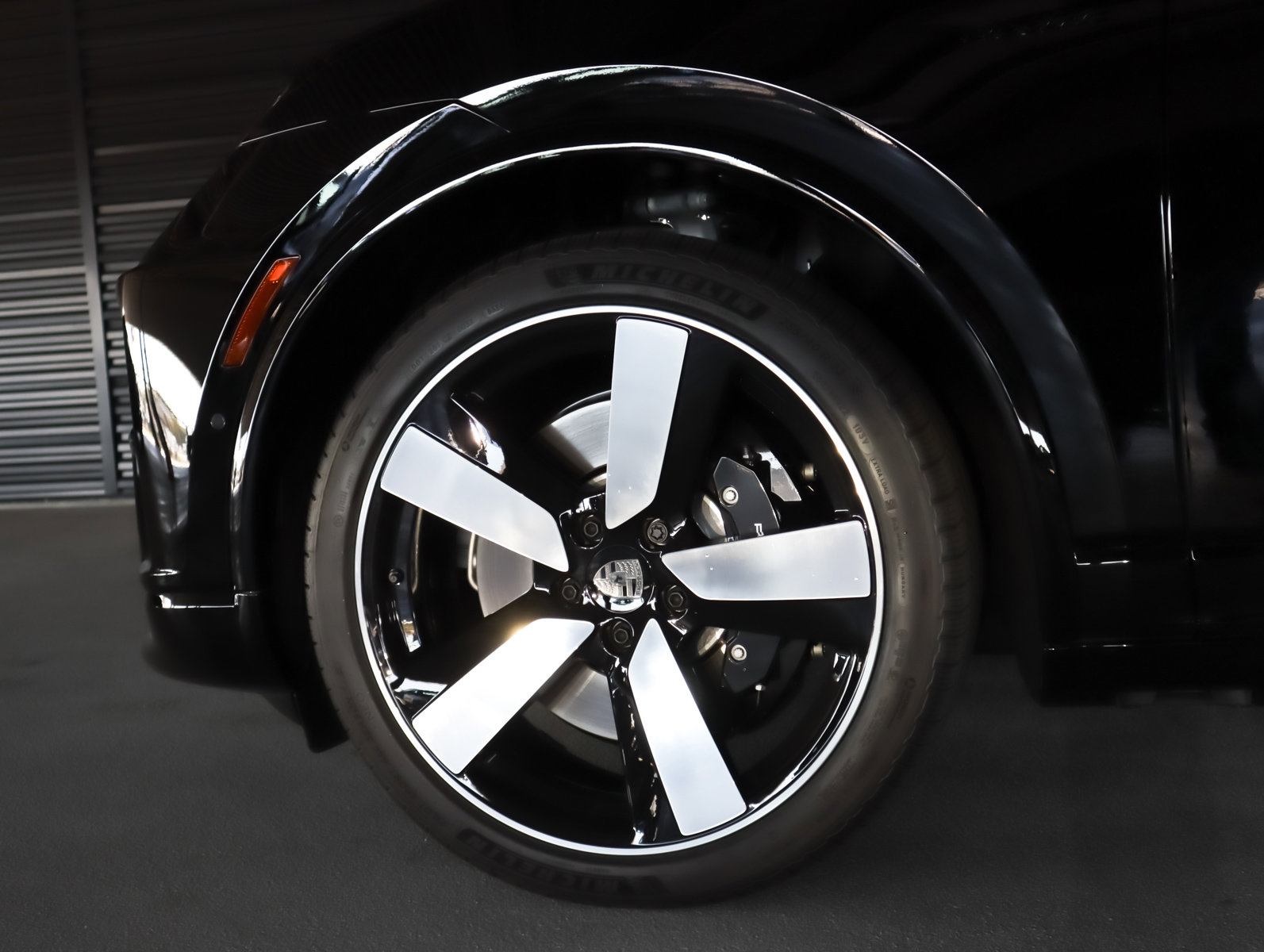 Used 2025 Porsche Macan Turbo Electric image 14