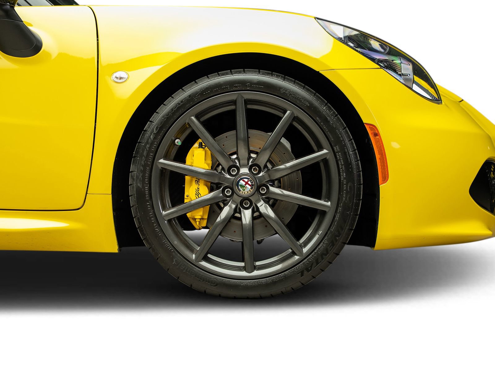 Used 2016 Alfa Romeo 4C Spider RWD image 30