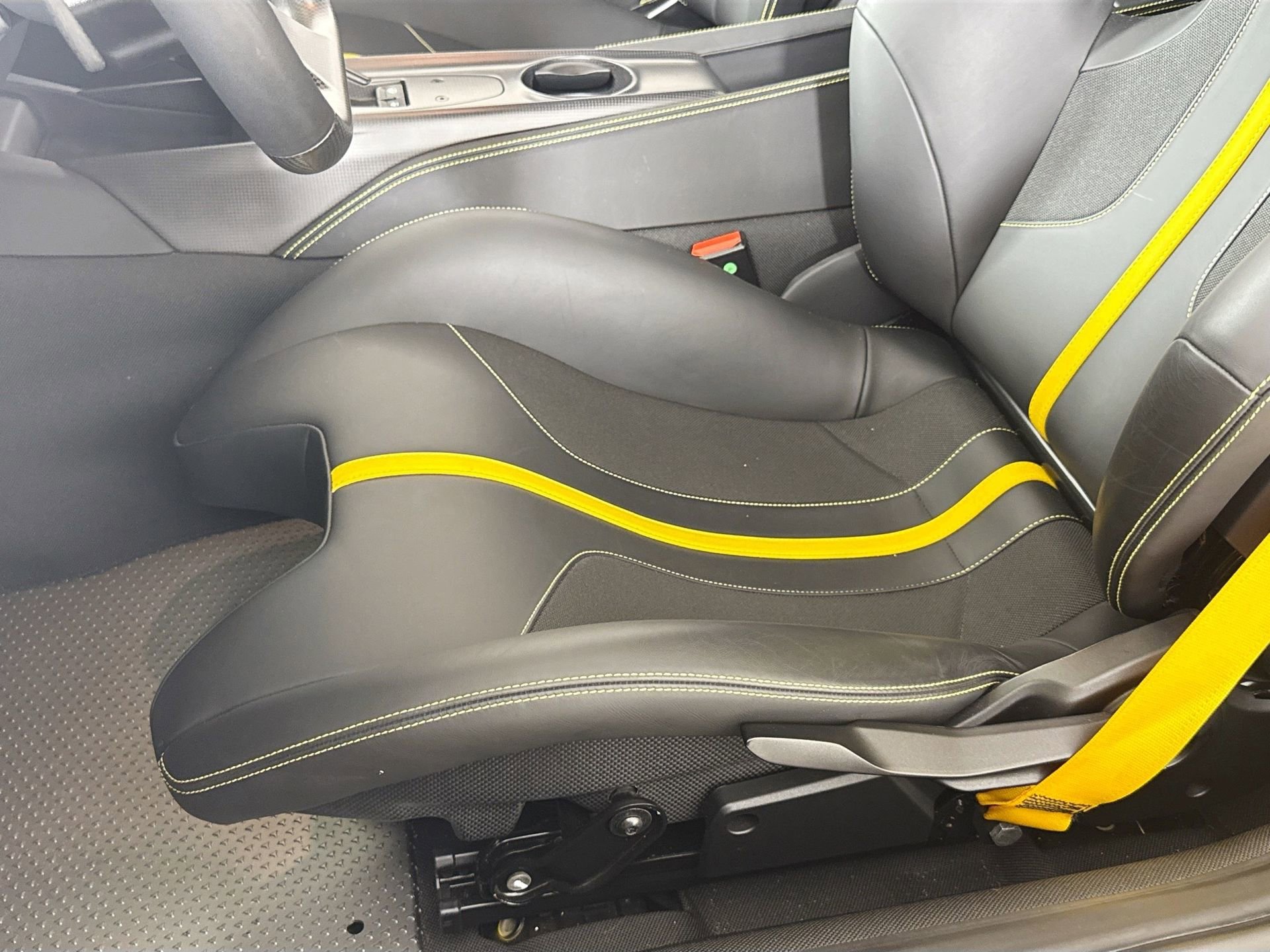 Certified 2017 Ferrari F12tdf RWD image 17