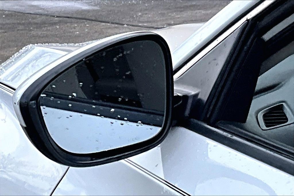 Used 2018 Honda Accord Hybrid image 13