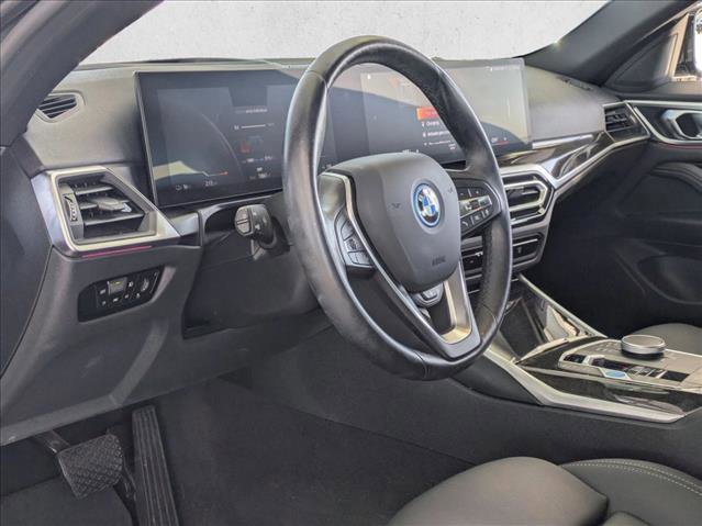 Used 2023 BMW i4 eDrive35 w/ Premium Package image 9