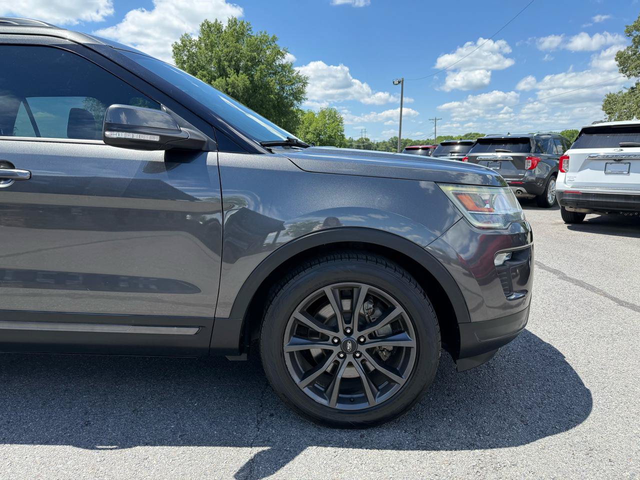 Used 2018 Ford Explorer XLT w/ Equipment Group 202A FWD image 60