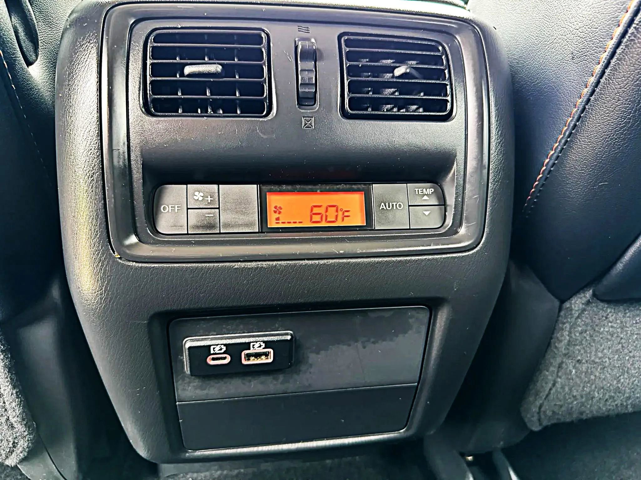 Used 2019 Nissan Pathfinder SV w/ Rock Creek Edition FWD image 33