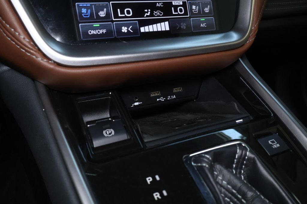 Used 2020 Subaru Outback Touring XT image 37