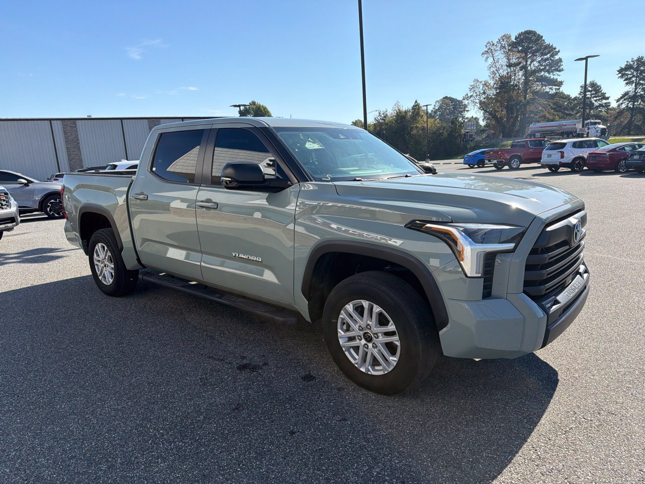Used 2024 Toyota Tundra SR5 w/ SR5 Premium Package AWD/4WD image 11