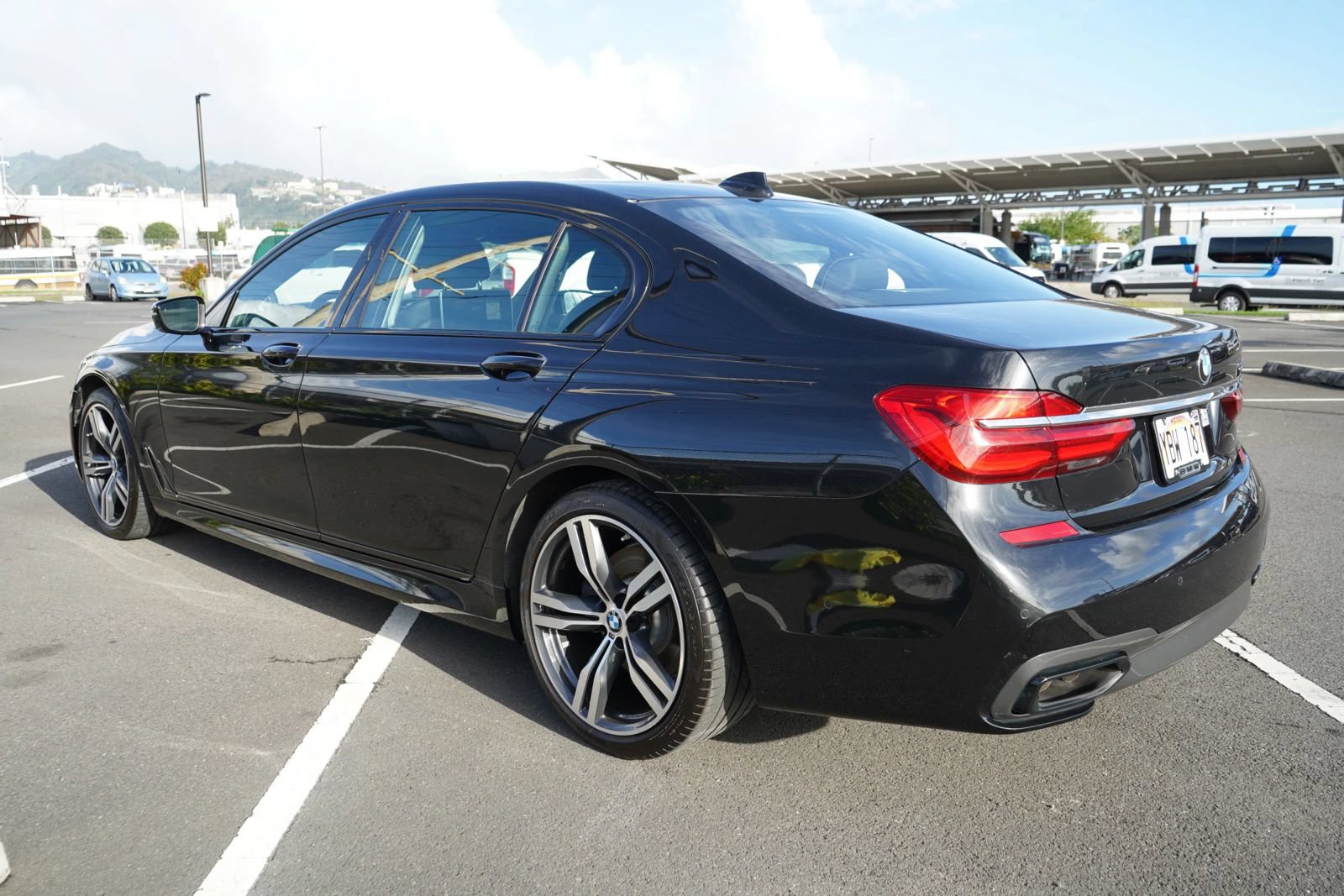 Used 2018 BMW 750i RWD image 30