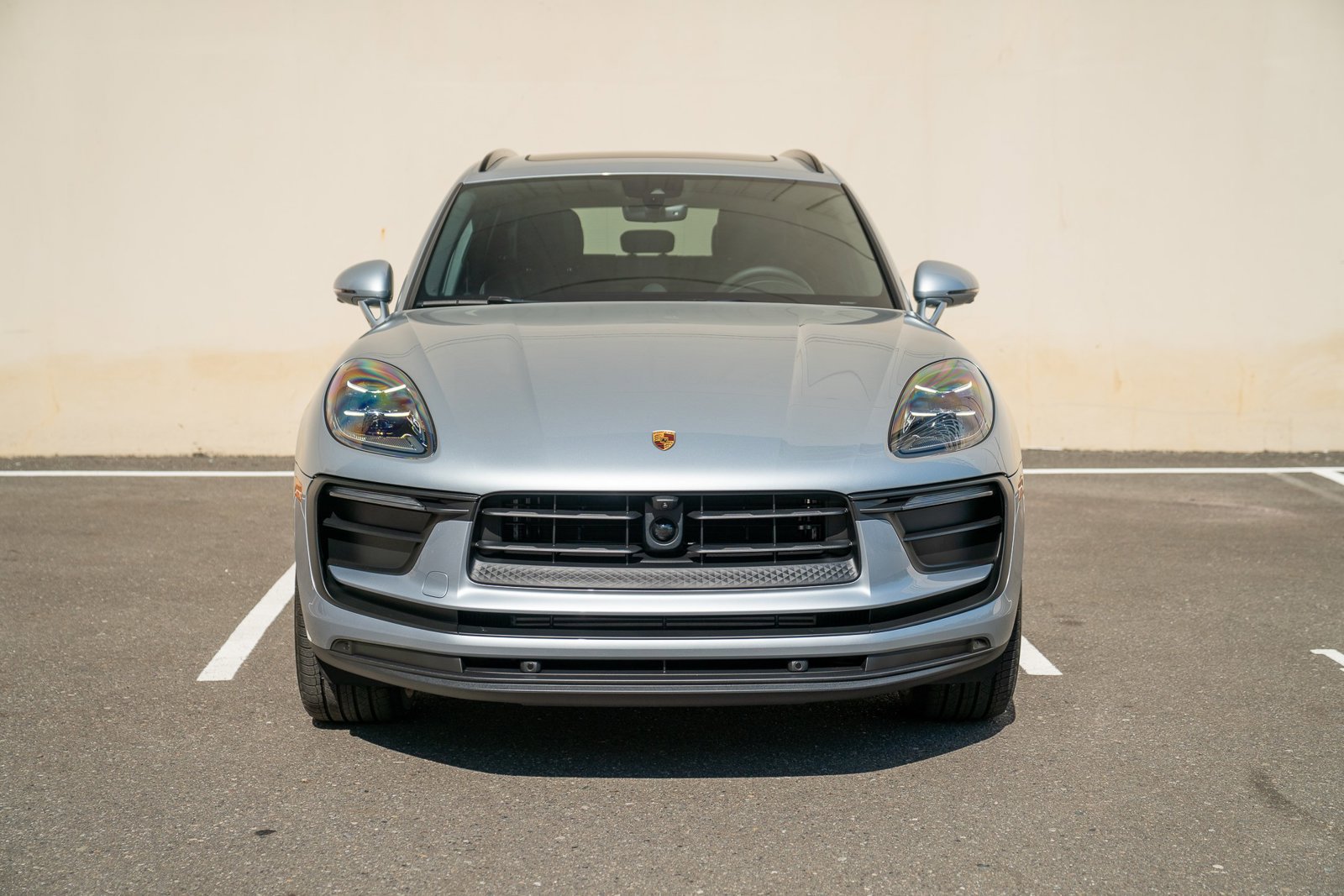 Certified 2026 Porsche Macan AWD/4WD image 6