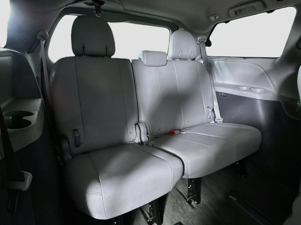 Used 2016 Toyota Sienna XLE Premium w/ Protection Package AWD/4WD image 34