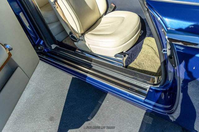 Used 2010 Rolls-Royce Phantom Drophead Coupe RWD image 61