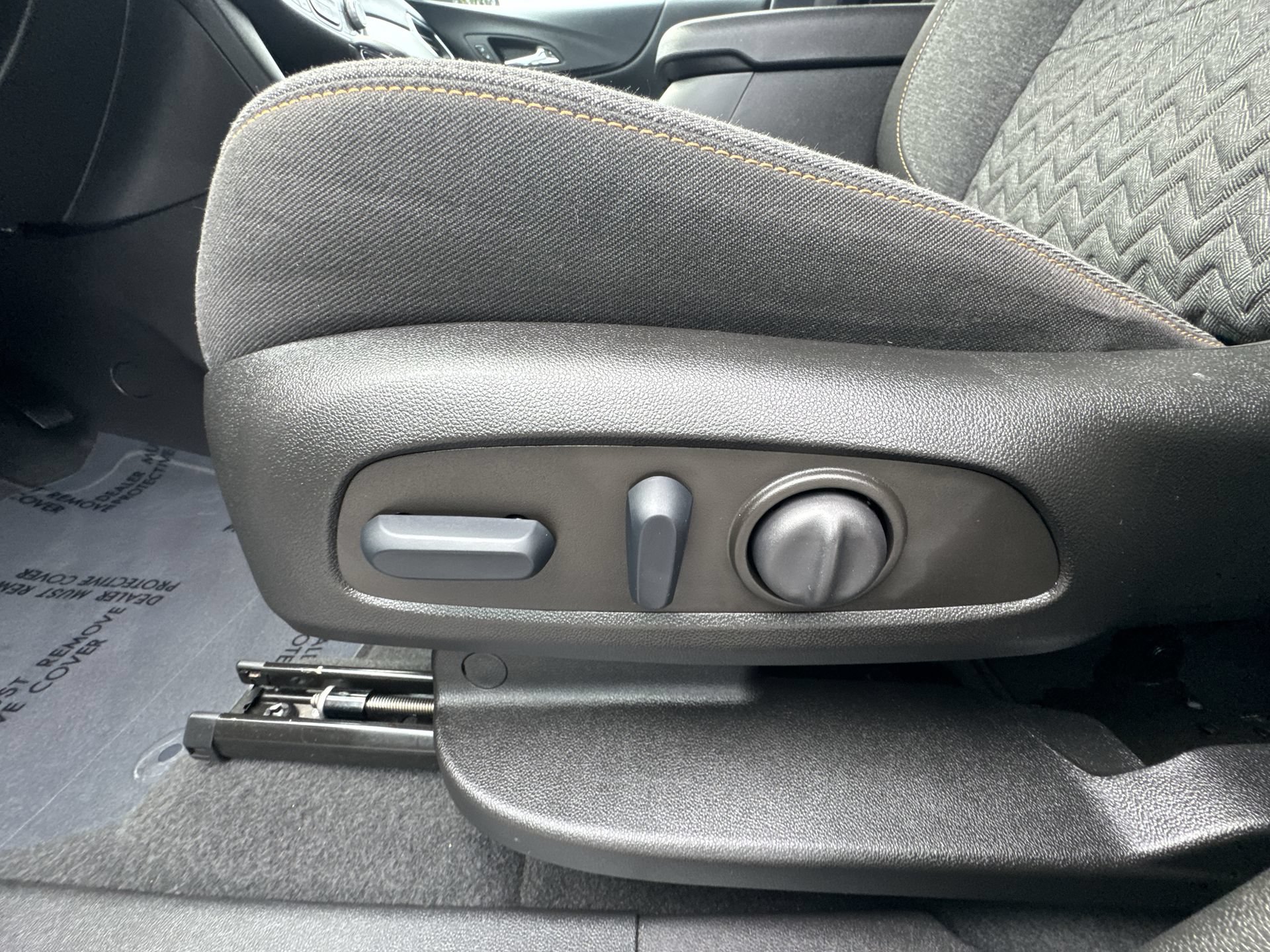Certified 2022 Chevrolet Equinox LT AWD/4WD image 14