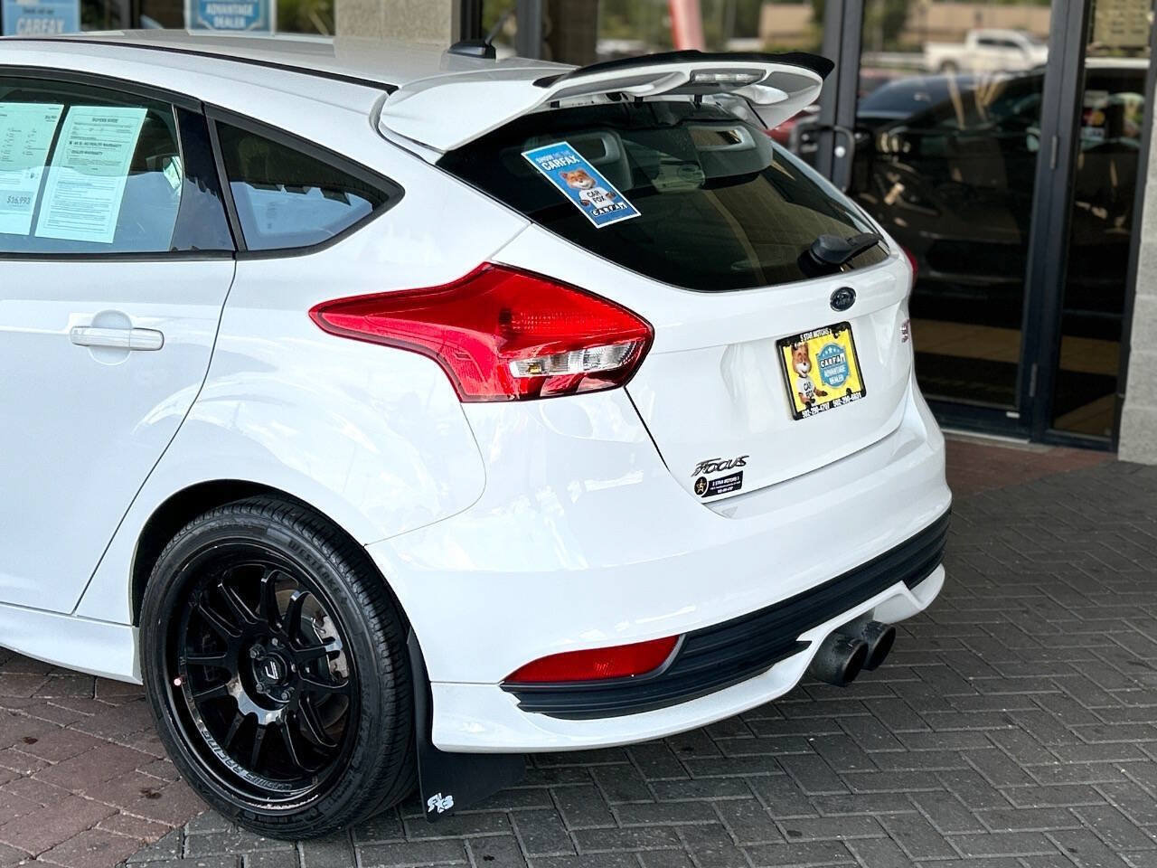 Used 2017 Ford Focus ST FWD image 95