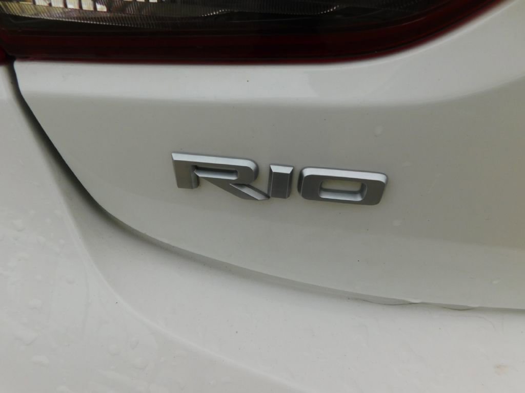 Used 2022 Kia Rio LX image 11