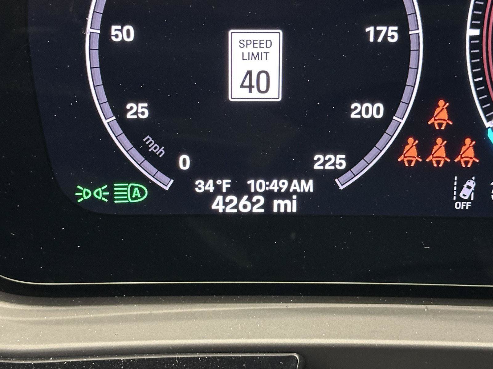 Certified 2025 Porsche Cayenne Turbo AWD/4WD image 23