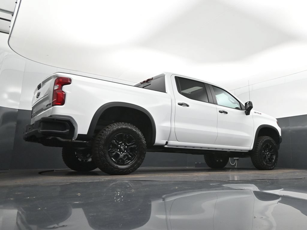 New 2026 Chevrolet Silverado 1500 ZR2 w/ LPO, Dark Essentials Package AWD/4WD image 44