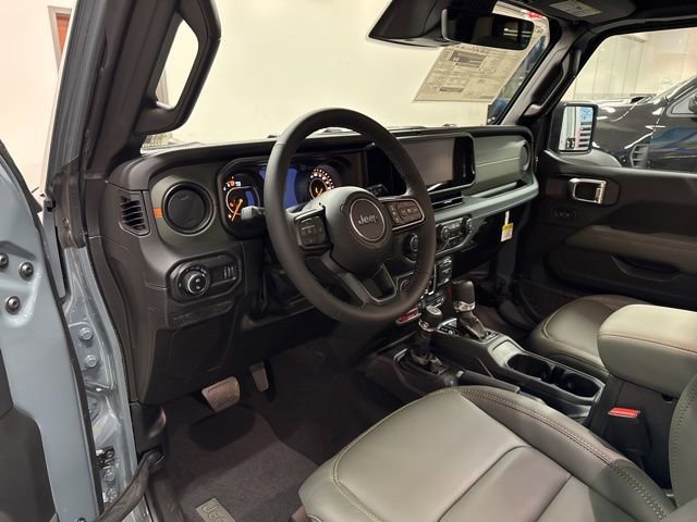 New 2026 Jeep Gladiator Mojave w/ Safety Group image 25