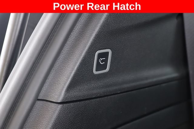 Used 2024 Chrysler Pacifica Premium FWD image 32