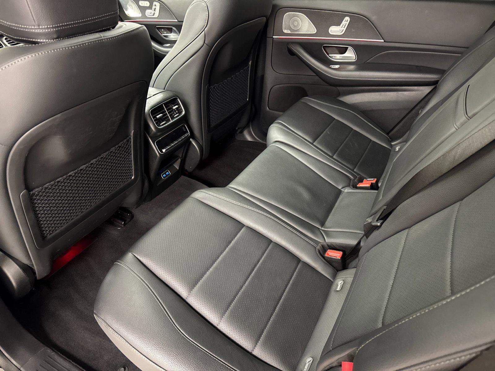 Used 2024 Mercedes-Benz GLS 450 4MATIC image 11