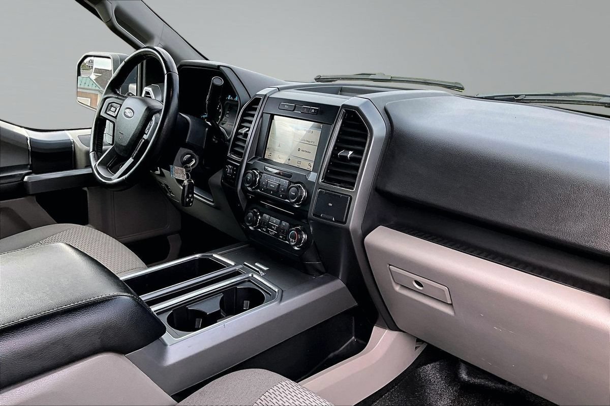 Used 2018 Ford F150 XLT w/ Equipment Group 302A Luxury AWD/4WD image 13