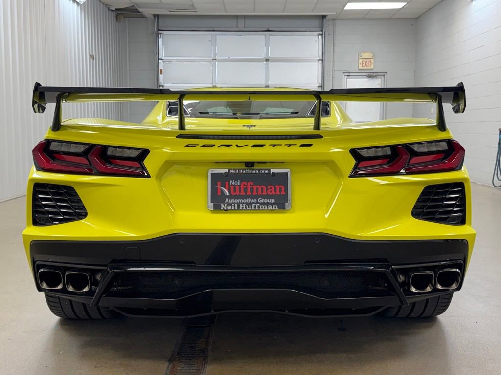 Used 2024 Chevrolet Corvette Stingray Premium Cpe w/ Z51 Performance Package RWD image 7