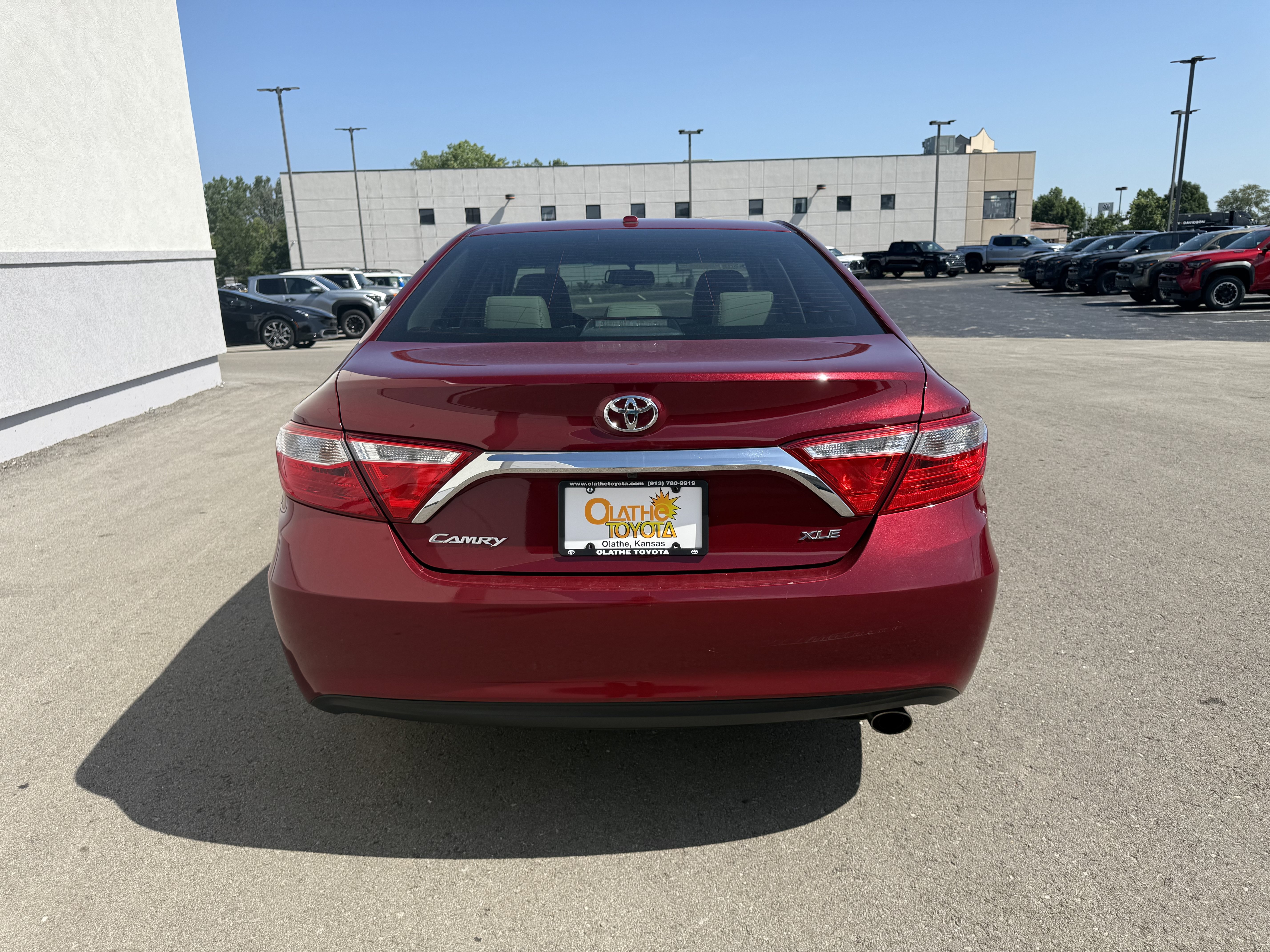Certified 2017 Toyota Camry XLE w/ Moonroof Package FWD image 13