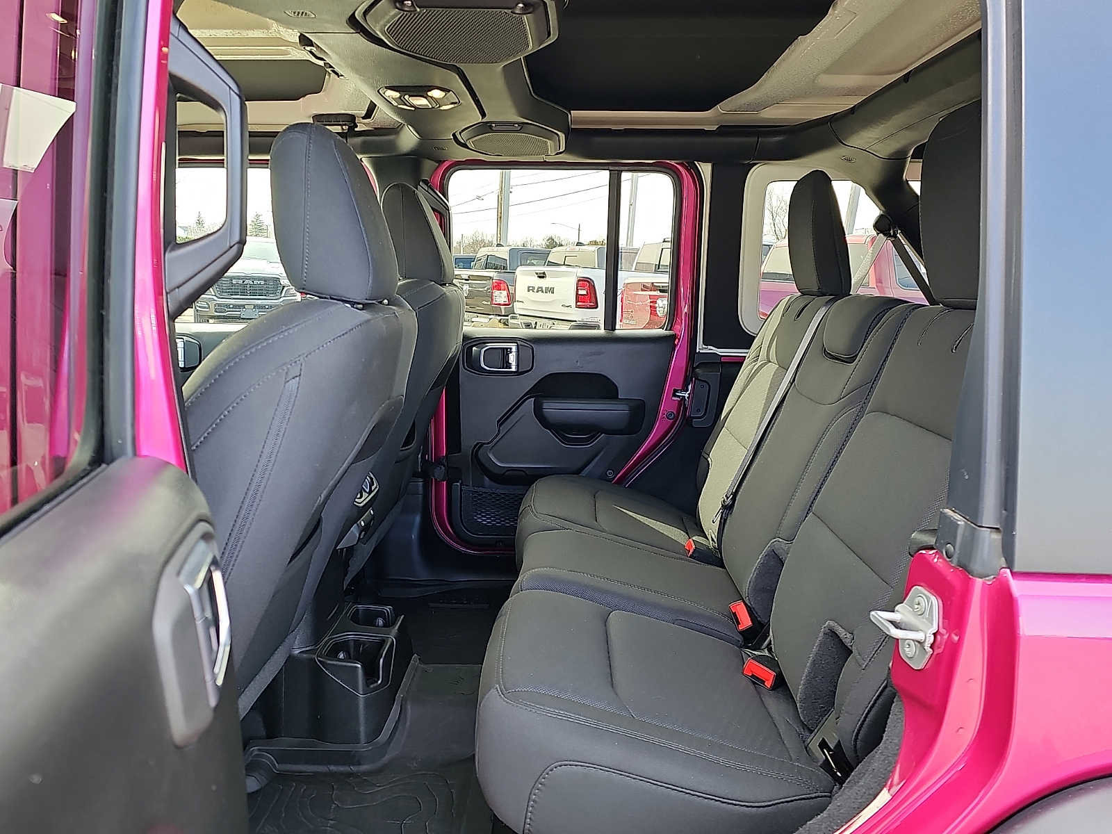 Used 2022 Jeep Wrangler Unlimited Sport image 10