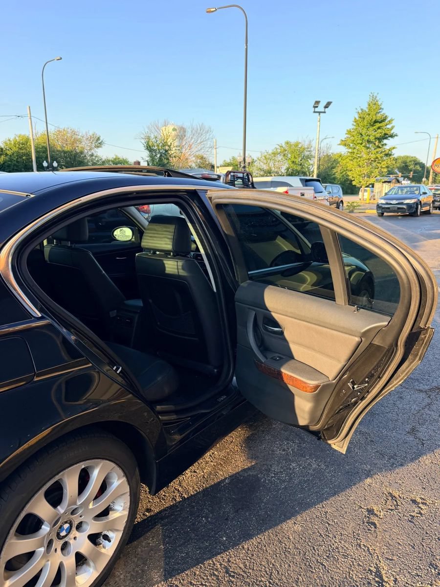 Used 2006 BMW 330xi Sedan AWD/4WD image 10