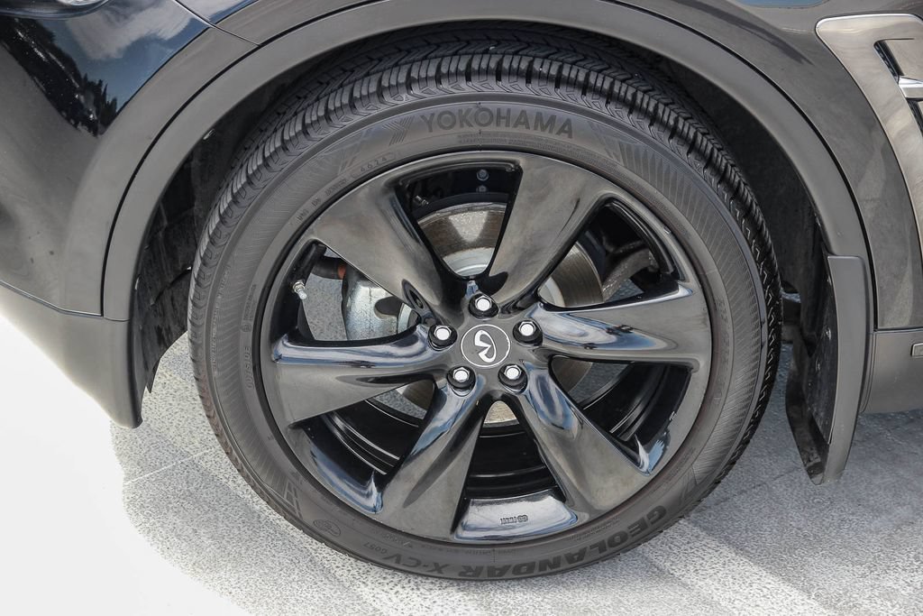 Used 2017 INFINITI QX70 2WD w/ Premium Package image 10