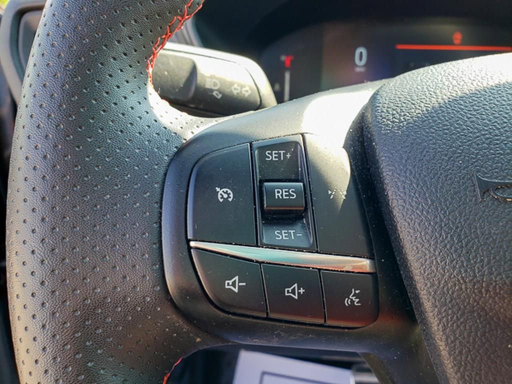 Used 2023 Ford Escape ST-Line image 19