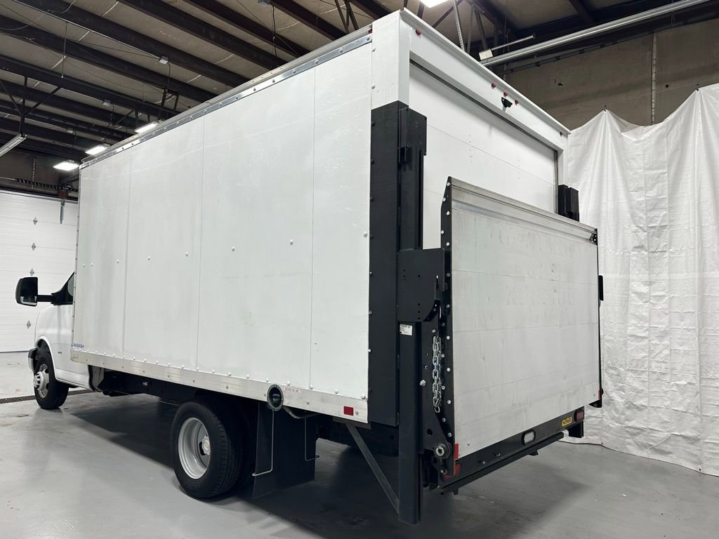 Used 2022 Chevrolet Express 3500 w/ Power Convenience Package image 5