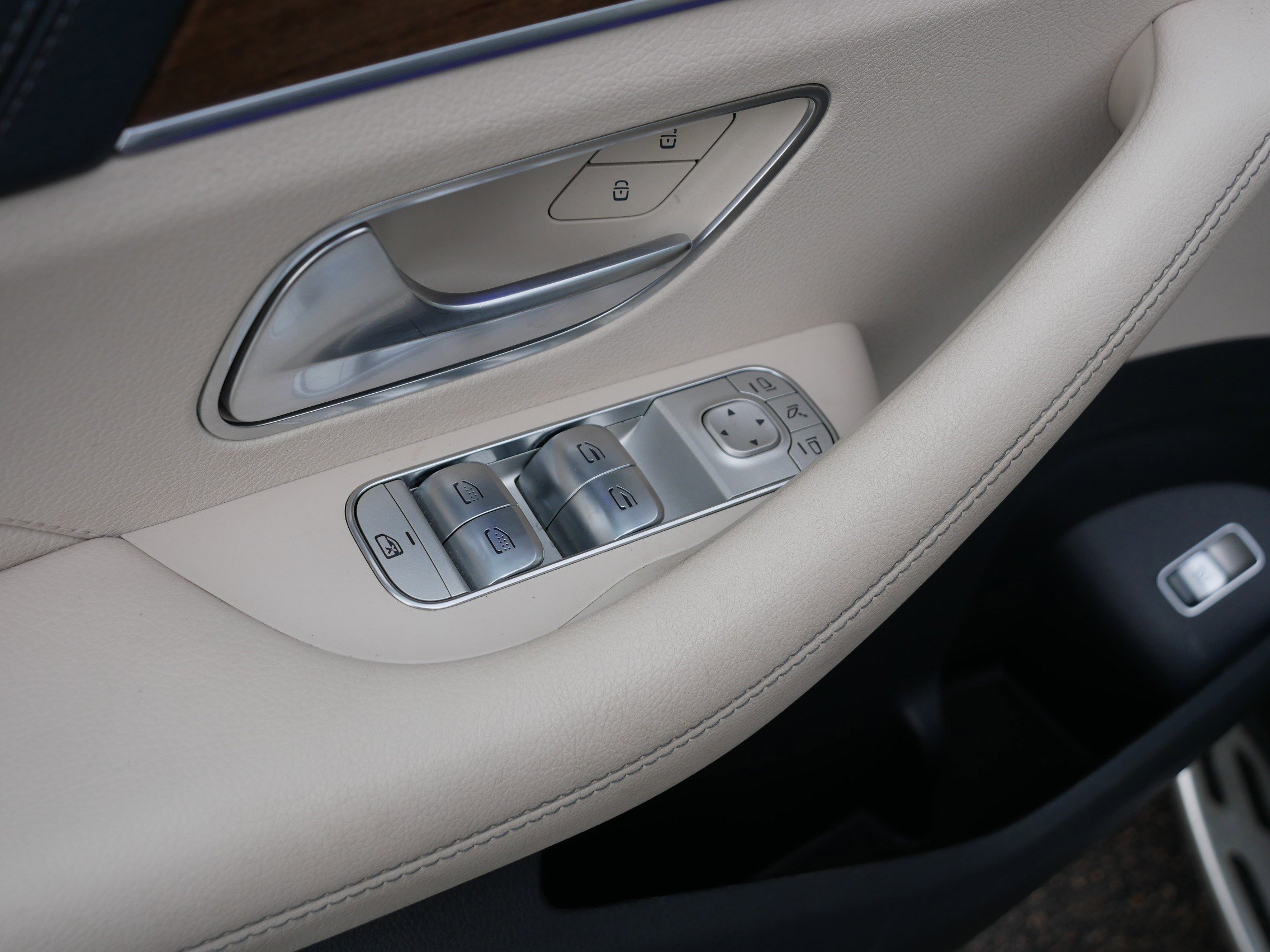 Used 2020 Mercedes-Benz GLE 350 4MATIC image 19