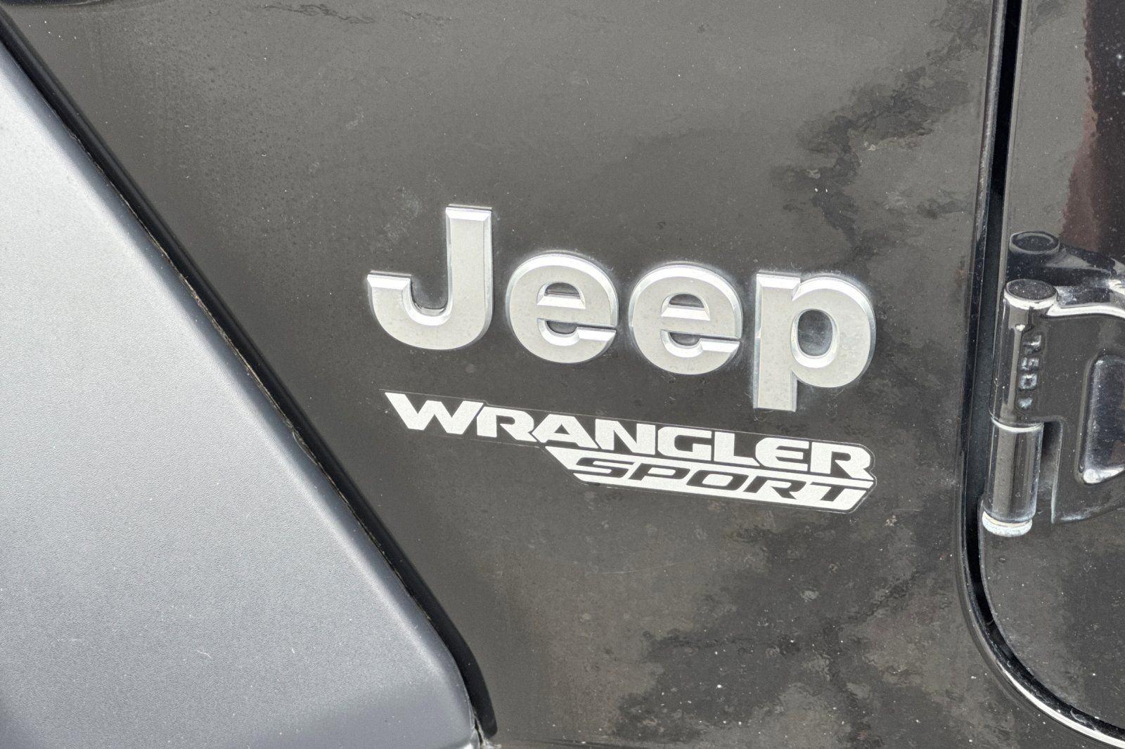Used 2019 Jeep Wrangler Sport image 12