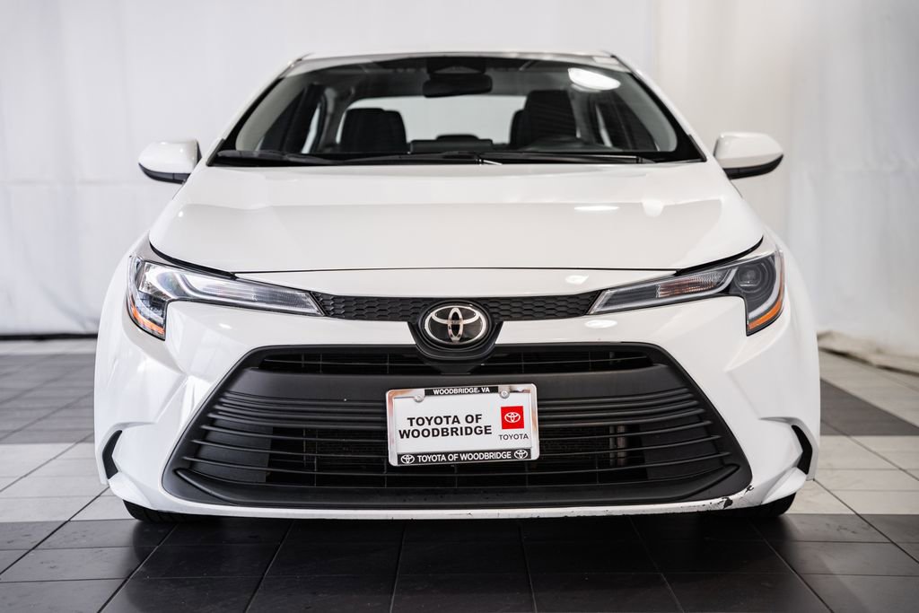 Used 2024 Toyota Corolla LE image 2