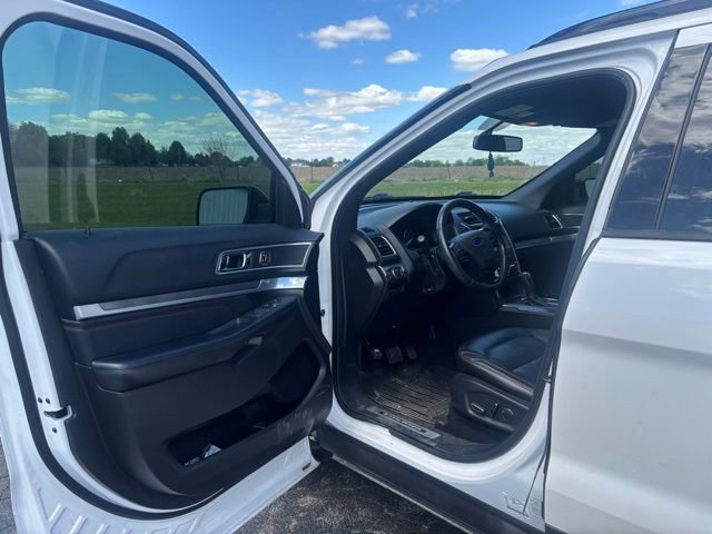 Used 2017 Ford Explorer Sport AWD/4WD image 8