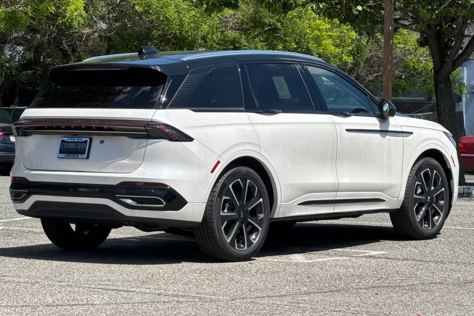 New 2026 Lincoln Nautilus Reserve AWD/4WD image 5