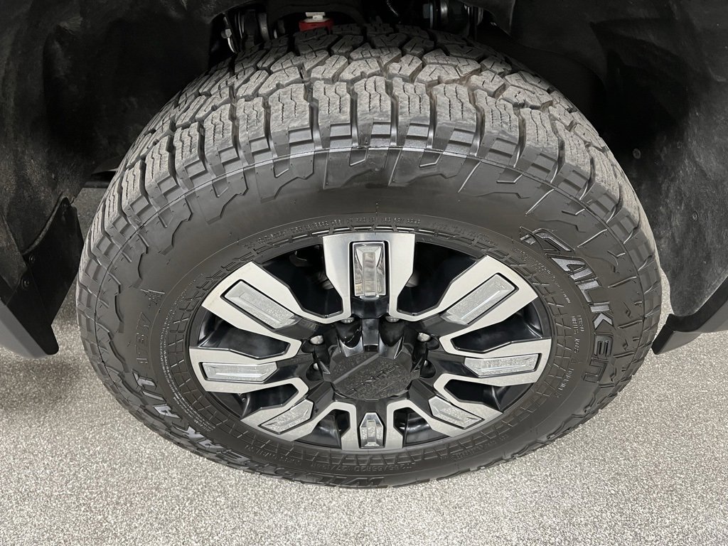 Used 2024 GMC Sierra 3500 Denali w/ Denali Reserve Package image 22