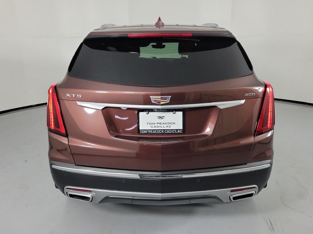 Certified 2022 Cadillac XT5 Premium Luxury w/ Technology Package FWD image 5