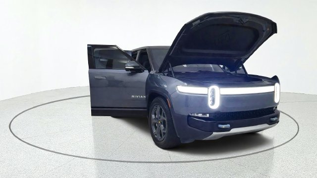 Used 2023 Rivian R1T Adventure Dual AWD/4WD image 11