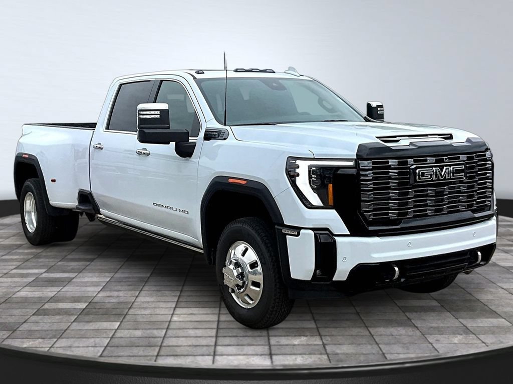 New 2026 GMC Sierra 3500 Denali Ultimate AWD/4WD image 2