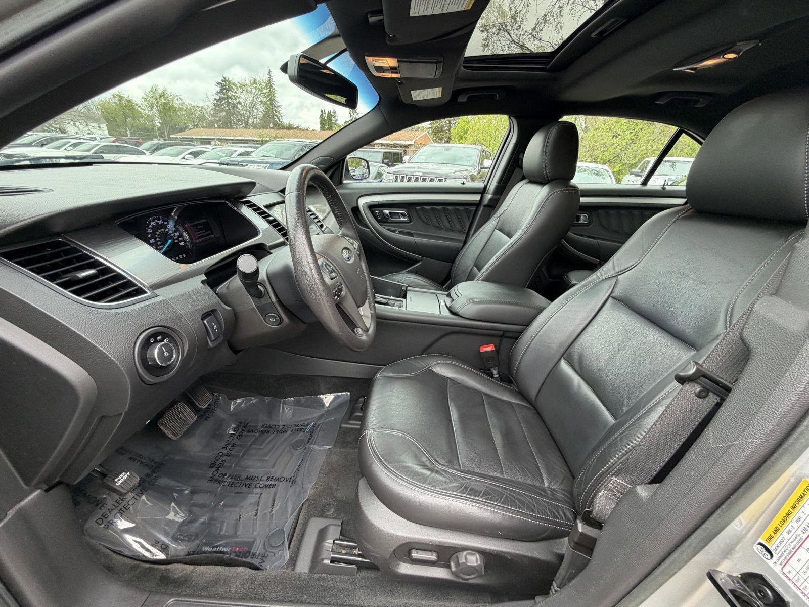 Used 2017 Ford Taurus SEL w/ Equipment Group 201A FWD image 12