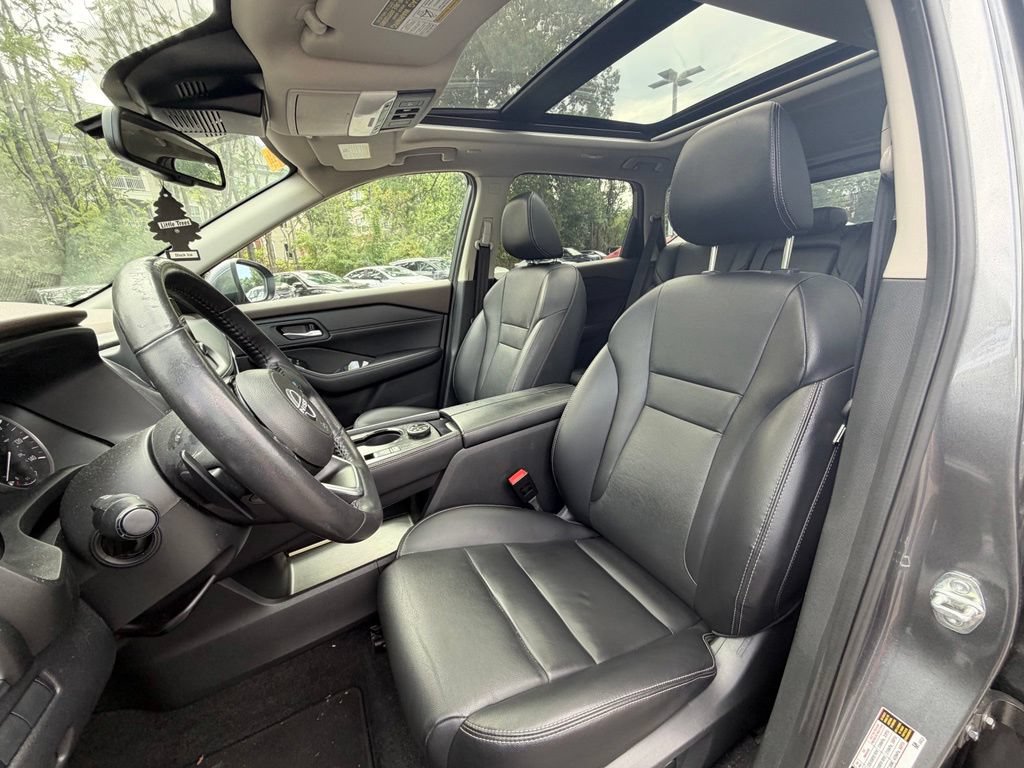 Used 2023 Nissan Rogue SL AWD/4WD image 6