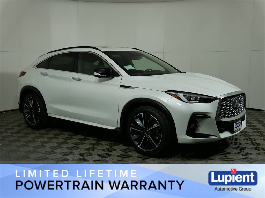 New 2025 INFINITI QX55 Essential image 1