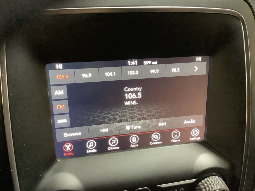 Used 2020 Dodge Durango SXT image 38