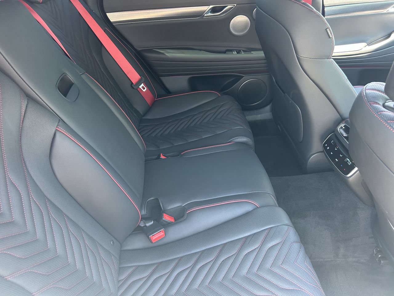 Used 2025 Genesis G80 3.5T Sport AWD/4WD image 14