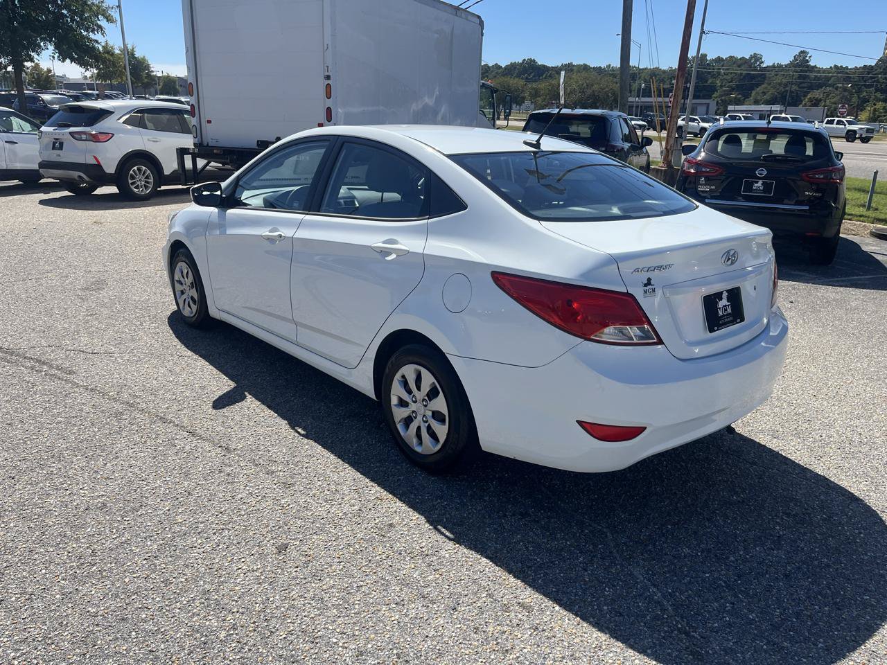 Used 2015 Hyundai Accent GLS FWD image 18