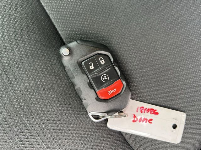 Used 2019 Jeep Wrangler Unlimited Sahara w/ Dual Top Group image 25